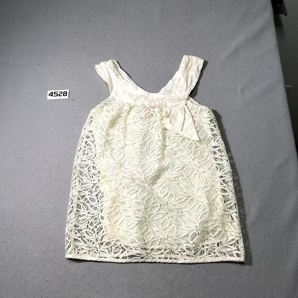 BCBGeneration Tank Top Womens Small White Floral Lace V Neck Wide Strap Crochet